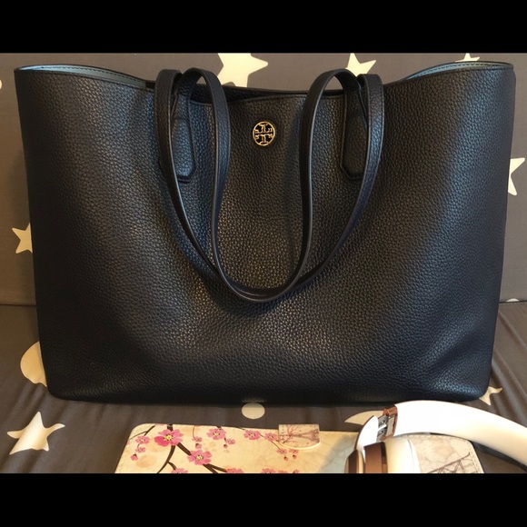Tory Burch Handbags - 🎉💖SALE Tory Burch Perry Tote in Navy Blue